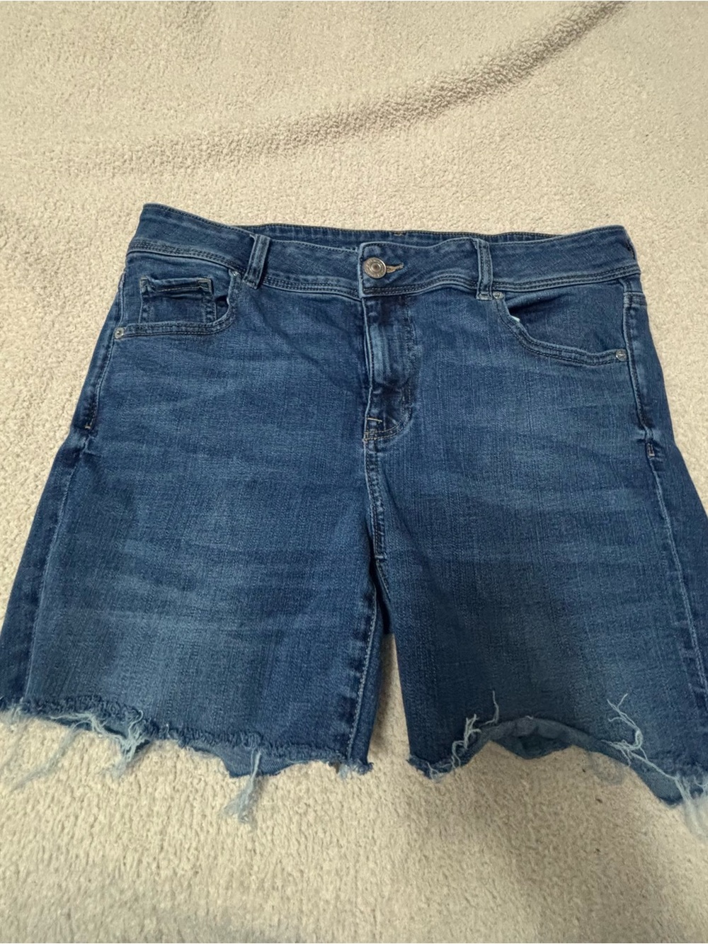 Denim Frayed Hem Women's Shorts - Dark Blue